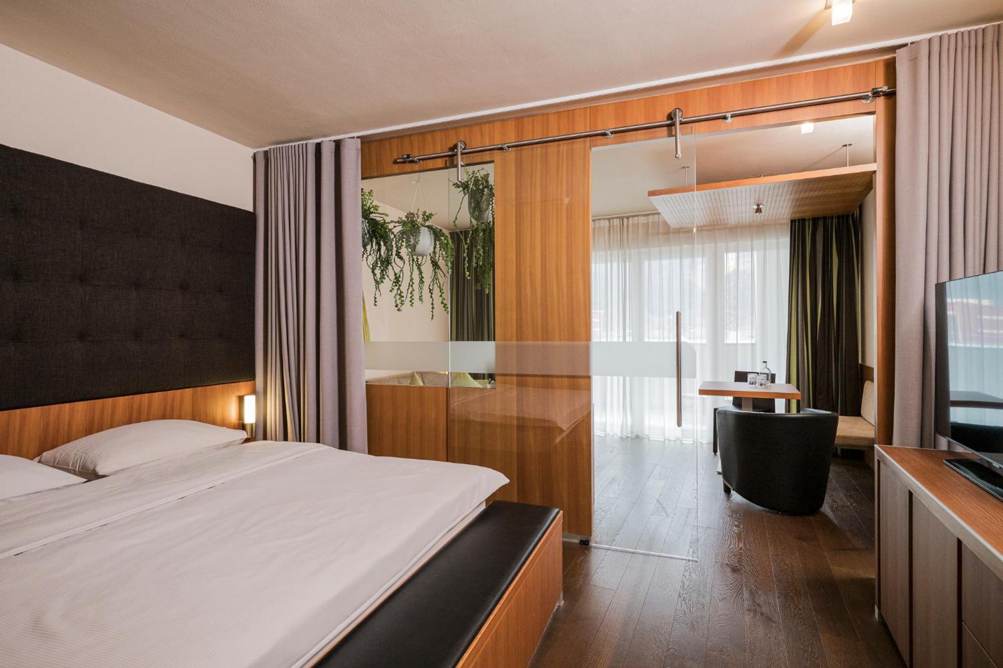 Lindenhof Pure Luxury & Spa Dolcevita Resort Naturns Eksteriør billede